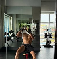 Vip Service for Couples - Male escort in Kuala Lumpur Photo 1 of 5