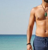 VIP service - Acompañante masculino in Bangalore Photo 4 of 4