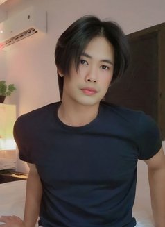 VIP service Top & Bottom πΉππ°π· - Male escort in Riyadh Photo 16 of 16