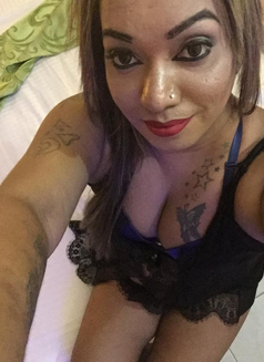 VIP Shemale Melina - Intérprete transexual de adultos in Colombo Photo 6 of 7