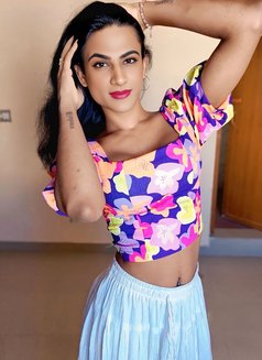 VIP INDIAN Shemale BBC - Transsexual escort in Dubai Photo 7 of 12