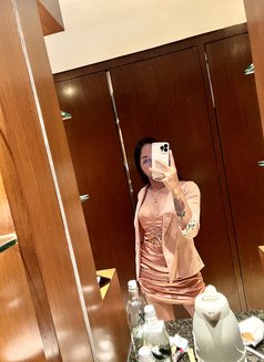 VIP TOP LADYBOY CAMSHOW / MEETINGS - Transsexual escort in Bangkok Photo 9 of 9