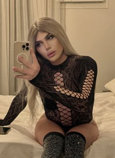 VIP Valentina 🇷🇺 - Transsexual escort in İstanbul Photo 16 of 17