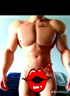 Viper - Acompañantes masculino in Cape Town Photo 1 of 3