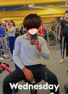 Vipul - Masajista in New Delhi Photo 5 of 5