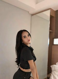 Vira - escort in Bali Photo 4 of 4