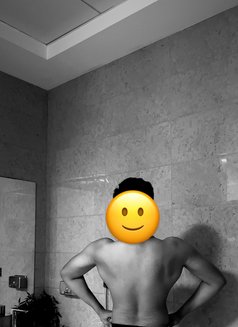 Viraj 6’3ft bodybuilder-only for females - Male escort in New Delhi Photo 4 of 6