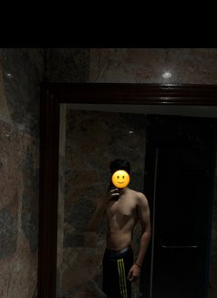 Viraj 6’4ft Tall and gym freak - Male escort in Gurgaon Photo 2 of 5