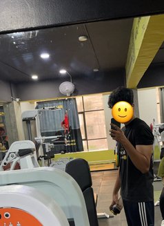 Viraj 6’4ft Tall and gym freak - Male escort in Gurgaon Photo 3 of 5