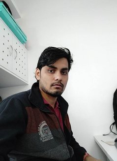 Viraj - Male escort in Mumbai Photo 7 of 9