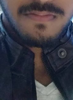 Viraj Sharma - Acompañantes masculino in Pune Photo 1 of 2