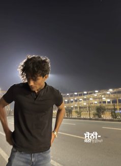 Virat - Acompañantes masculino in Agra Photo 1 of 4