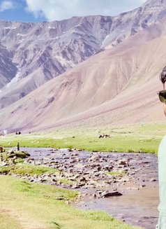 Virat - Male escort in New Delhi Photo 4 of 7