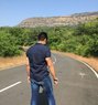 Virat Khanna - Acompañantes masculino in Mumbai Photo 1 of 5