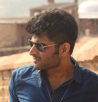 Virat Khanna - Acompañantes masculino in Mumbai