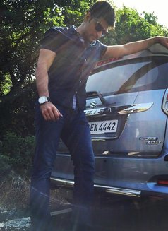 Virat Khanna - Male escort in Mumbai Photo 7 of 8