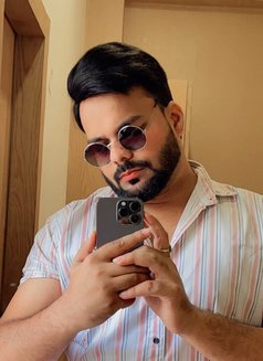 Virat Sharma - Masajista in Greater Noida Photo 4 of 6