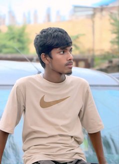 Virat Singh - Male adult performer in Noida Photo 1 of 4