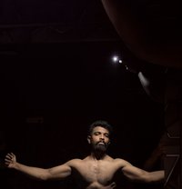Viratna - Male adult performer in Navi Mumbai