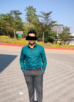 Virgin Mojito - Acompañantes masculino in Pune Photo 1 of 2
