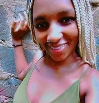 Virginia - escort in Nairobi