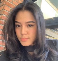 Virly Back to Sexy Model - escort in Kuala Lumpur