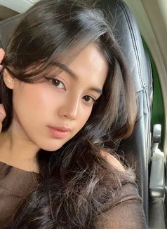 Virly Combeck Sexy Big Boobs - escort in Bali Photo 2 of 4