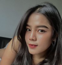 Virly Young girls newbie in Bali - puta in Bali