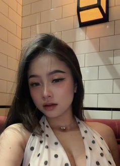 Virna 21 - escort in Surabaya Photo 3 of 4