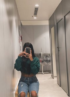 Virtually fun and available for meet - escort in Kochi Photo 5 of 5