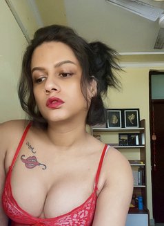 Vish kanya - Transsexual escort in New Delhi Photo 10 of 10