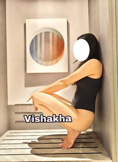 Vishakha - companion in Ahmedabad Photo 2 of 7