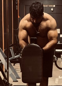 Vishal - Male escort in Chennai Photo 1 of 1