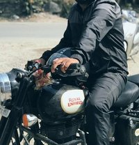 Vishal - Male escort in Gurgaon