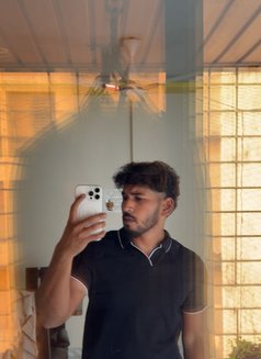 Cuckold/Single women's - Male escort in Mumbai Photo 1 of 7