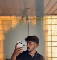 Cuckold/Single womens - Acompañantes masculino in Mumbai