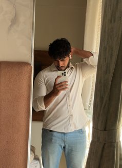 Cuckold/Single women's - Male escort in Mumbai Photo 2 of 7