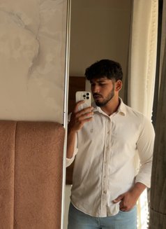 Cuckold/Single women's - Male escort in Mumbai Photo 3 of 7