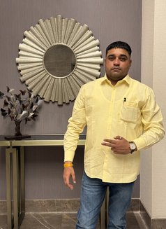 Vishal - Acompañante masculino in New Delhi Photo 11 of 20