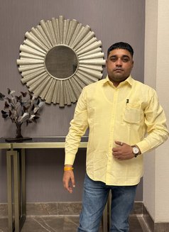 Vishal - Acompañante masculino in New Delhi Photo 12 of 20