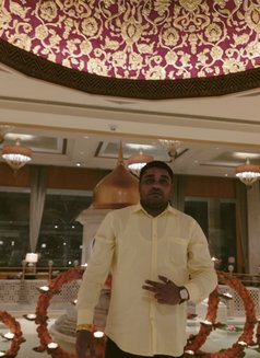 Vishal - Acompañante masculino in New Delhi Photo 14 of 20