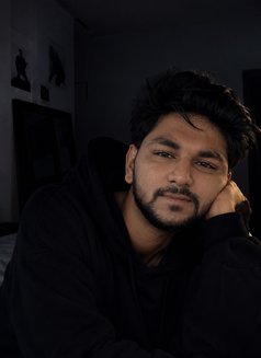 Vishal - Male escort in New Delhi Photo 1 of 7