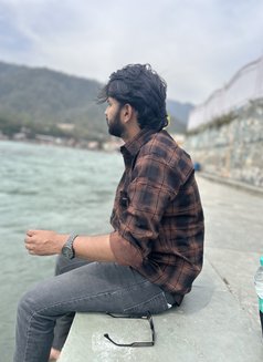 Vishal - Male escort in New Delhi Photo 2 of 7