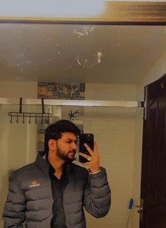 Vishal - Male escort in New Delhi Photo 3 of 7