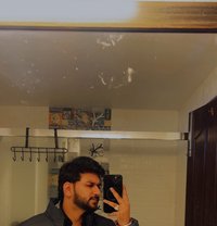 Vishal - Acompañantes masculino in New Delhi