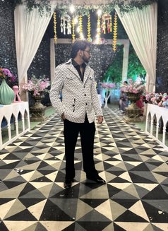 Vishal - Male escort in New Delhi Photo 7 of 7