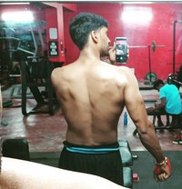 Vishal - Acompañantes masculino in Raipur