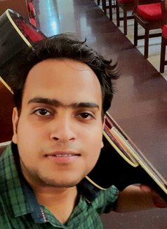 Vishal Kumar - masseur in New Delhi Photo 6 of 14