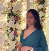 Vishmi - escort in Colombo