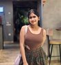 Vishna Real Meet Service - puta in Kolkata Photo 1 of 4